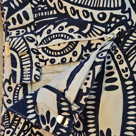 Anthropologie Lucy & Laurel Navy Paisley Casual Shorts Sz 10 - Picture 5 of 7